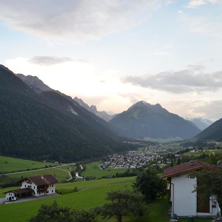 Pension Kirchbrugger Telfes im Stubai Exterior foto