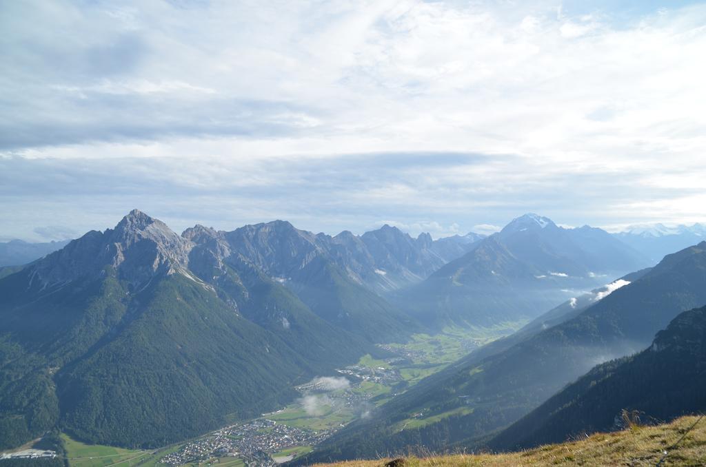 Pension Kirchbrugger Telfes im Stubai Exterior foto